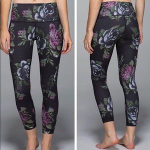 Lululemon Wunder Under Garden Party- size 6